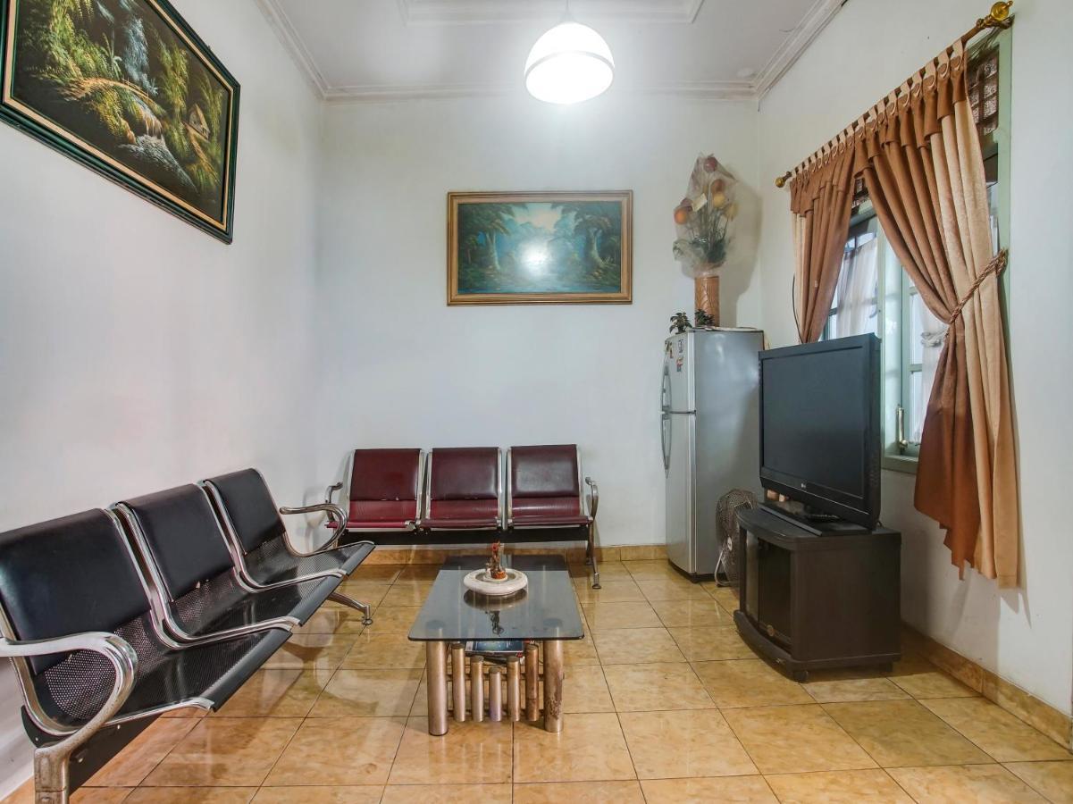 מלון בנדר למפונג Oyo 90771 Mess 19 Syariah מראה חיצוני תמונה